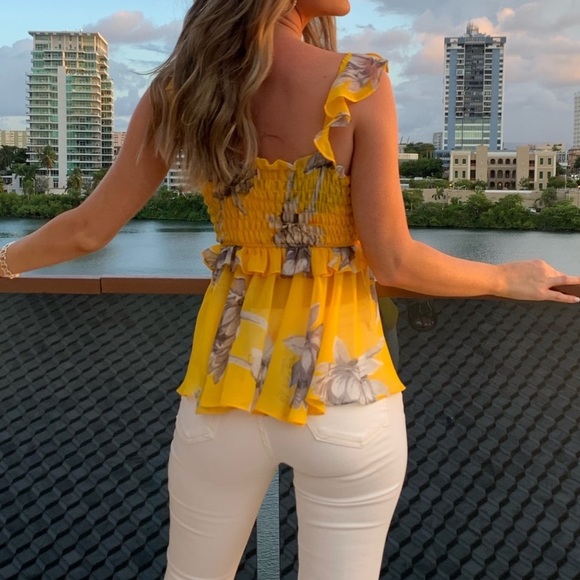 Misa Los Angeles XS Yellow Floral Top - Picture 2 of 4